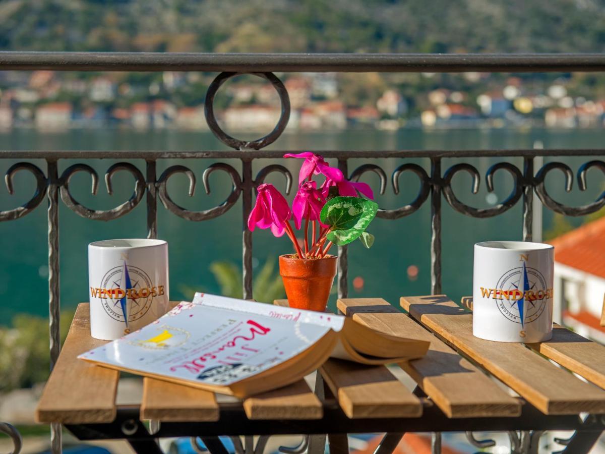 Apartments Windrose Kotor Extérieur photo